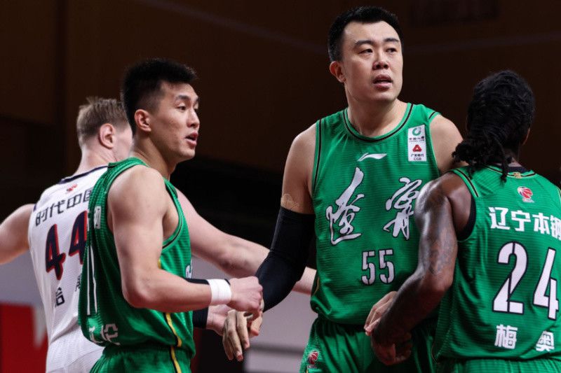 杰伦-布朗23投14中得到30分9板2帽拼到6犯离场今日NBA季中锦标赛，凯尔特人112-122不敌步行者。